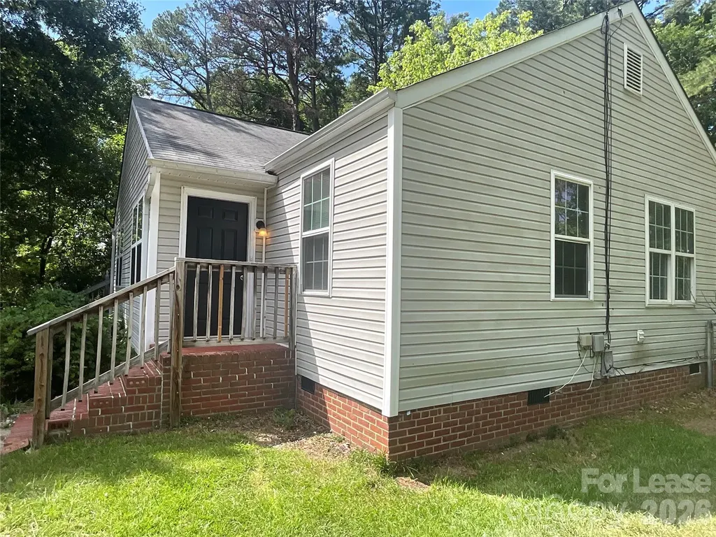 6013 Carver Boulevard Charlotte NC 28269