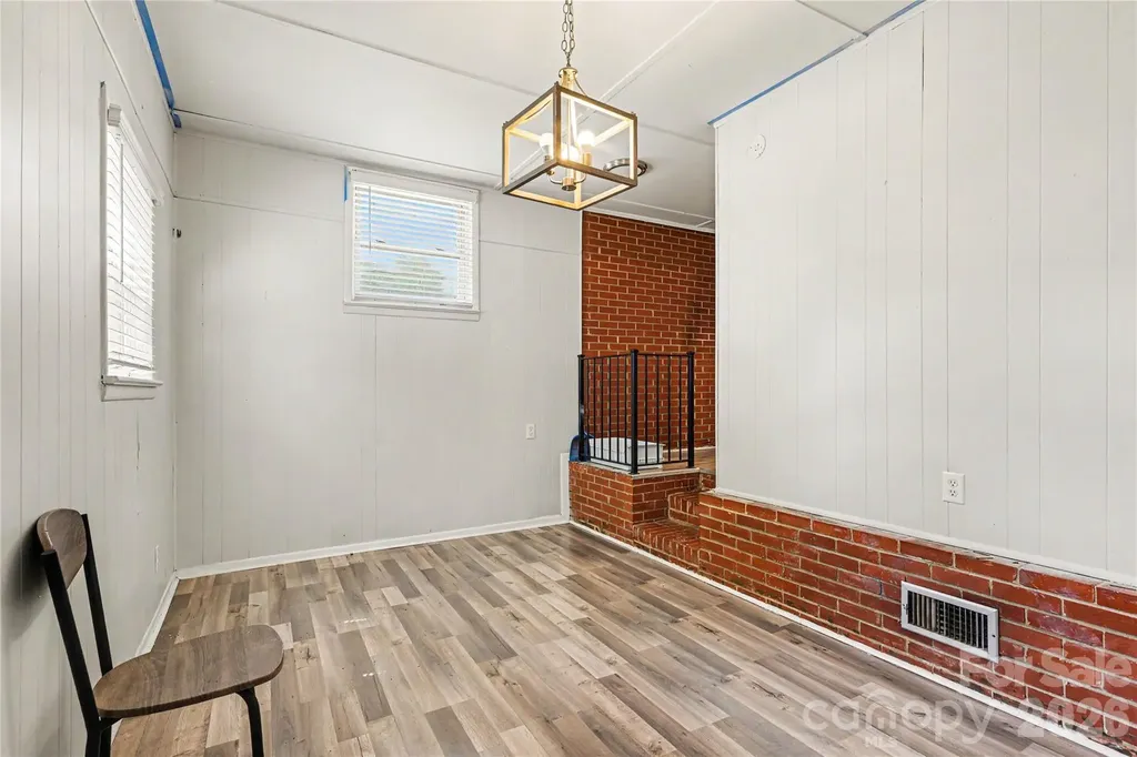 2000 Russell Avenue Charlotte NC 28216