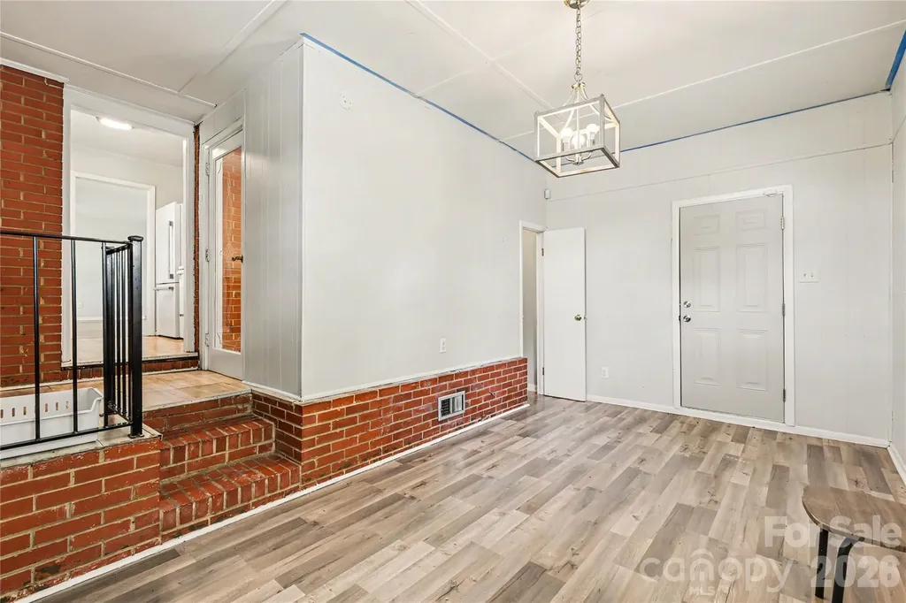 2000 Russell Avenue Charlotte NC 28216