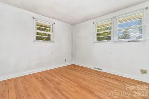 907 W Blue Ridge Road East Flat Rock NC 28726