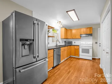 30 Lake Forest Lane Hendersonville NC 28739