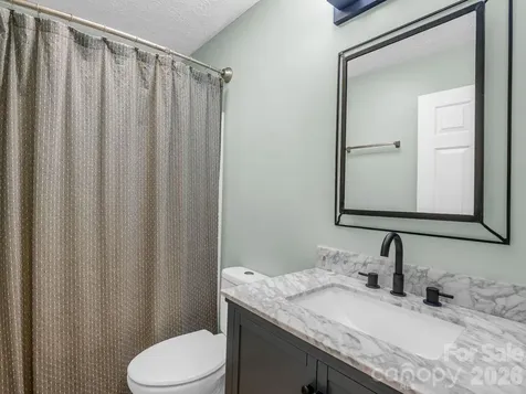 30 Lake Forest Lane Hendersonville NC 28739