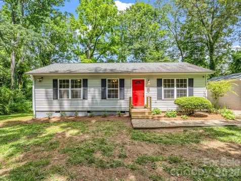 30 Lake Forest Lane Hendersonville NC 28739