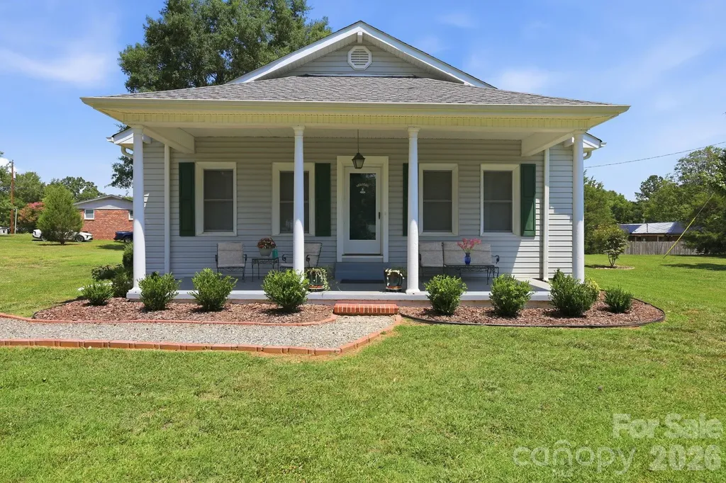 144 E Park Road Ellenboro NC 28040