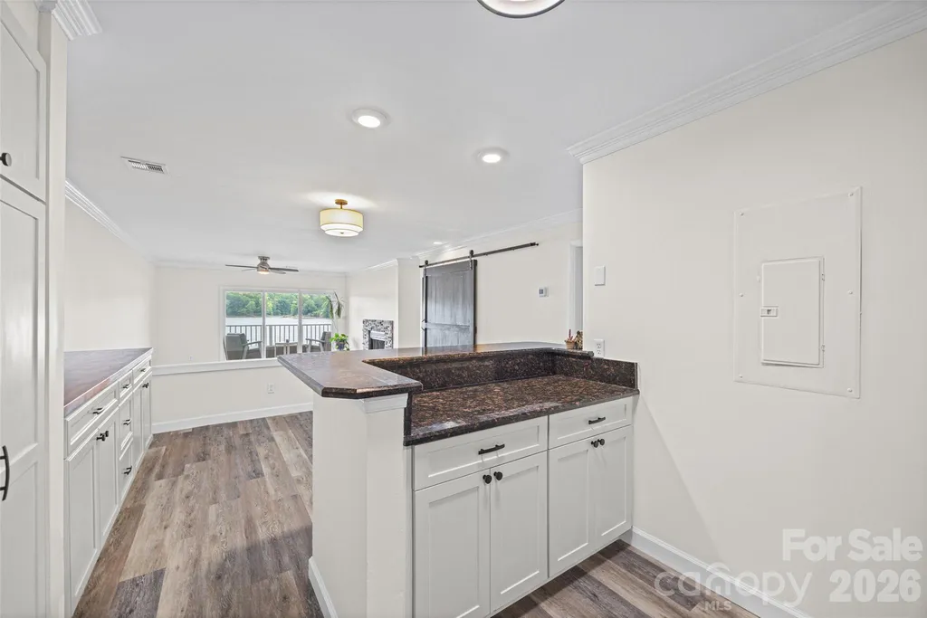 7332 Lakefront Drive Charlotte NC 28278
