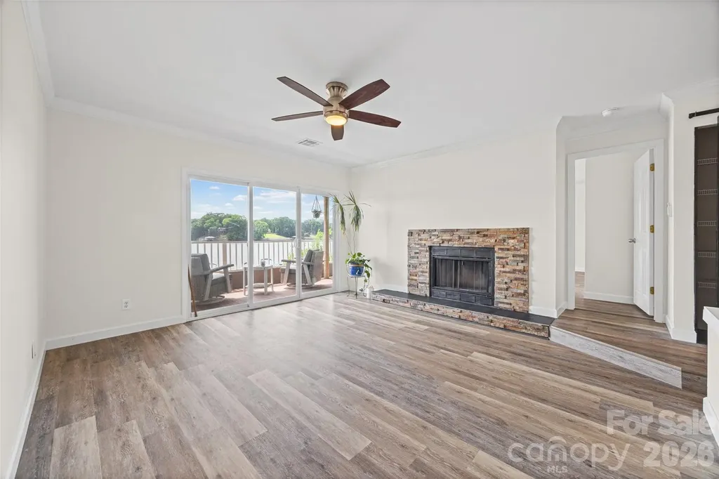7332 Lakefront Drive Charlotte NC 28278