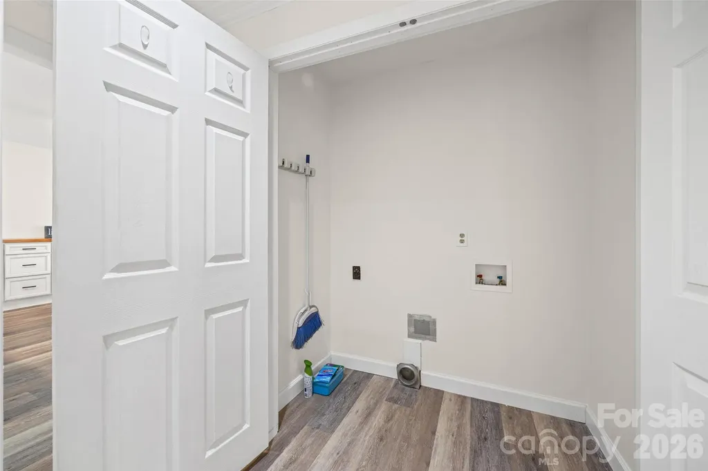 7332 Lakefront Drive Charlotte NC 28278