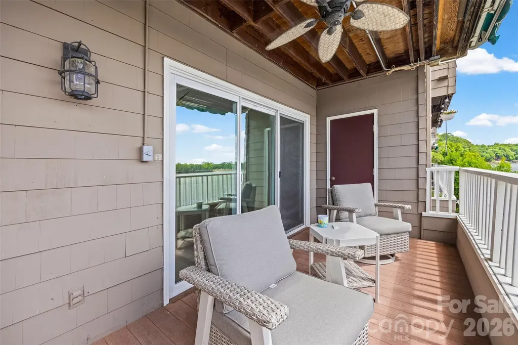 7332 Lakefront Drive Charlotte NC 28278