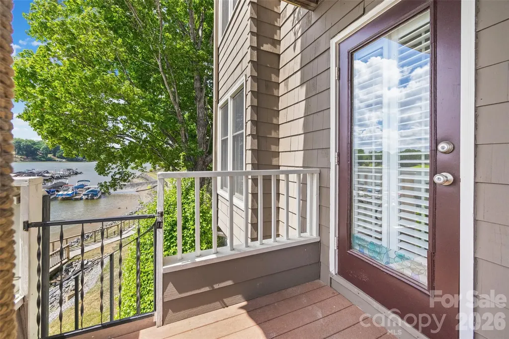 7332 Lakefront Drive Charlotte NC 28278