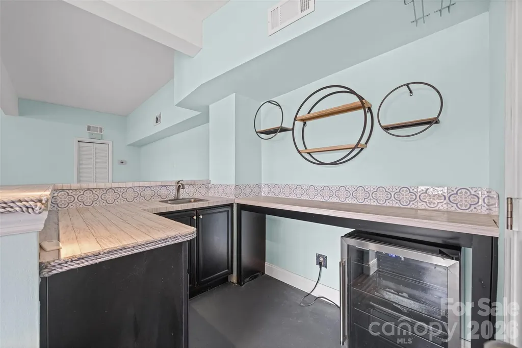 7332 Lakefront Drive Charlotte NC 28278