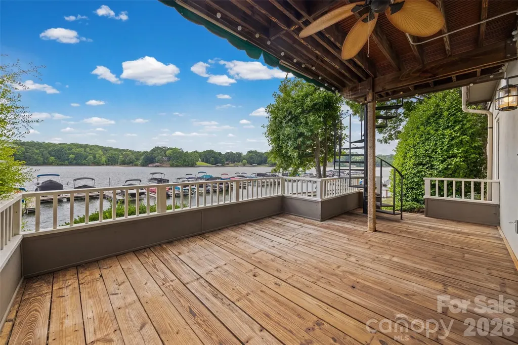 7332 Lakefront Drive Charlotte NC 28278