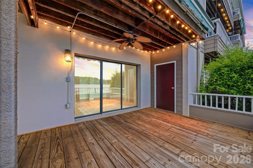 7332 Lakefront Drive Charlotte NC 28278