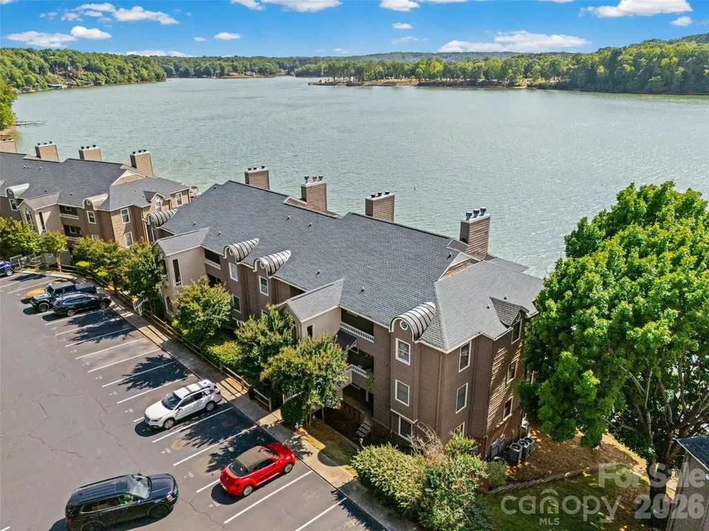 7332 Lakefront Drive Charlotte NC 28278