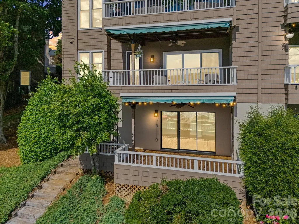 7332 Lakefront Drive Charlotte NC 28278