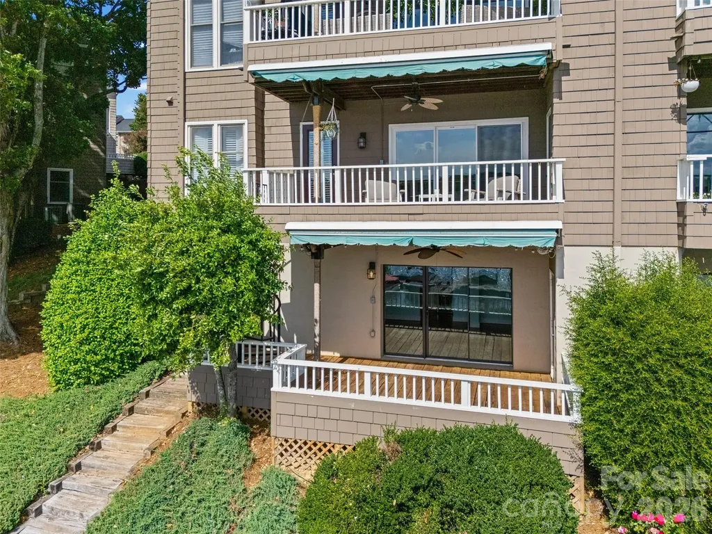 7332 Lakefront Drive Charlotte NC 28278