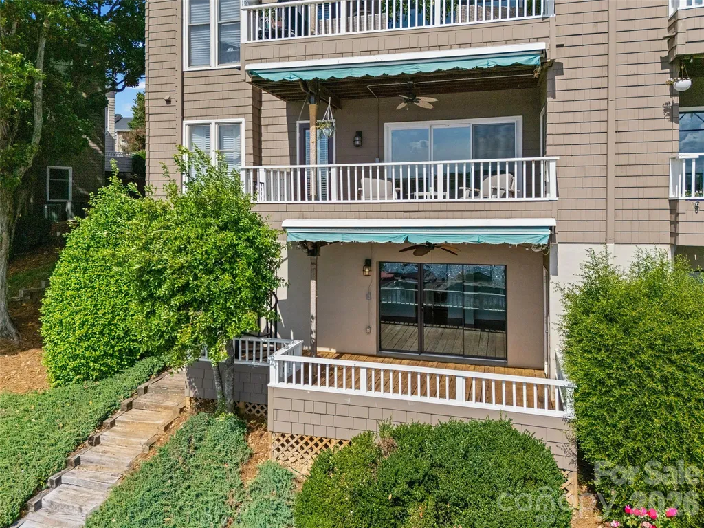 7332 Lakefront Drive Charlotte NC 28278