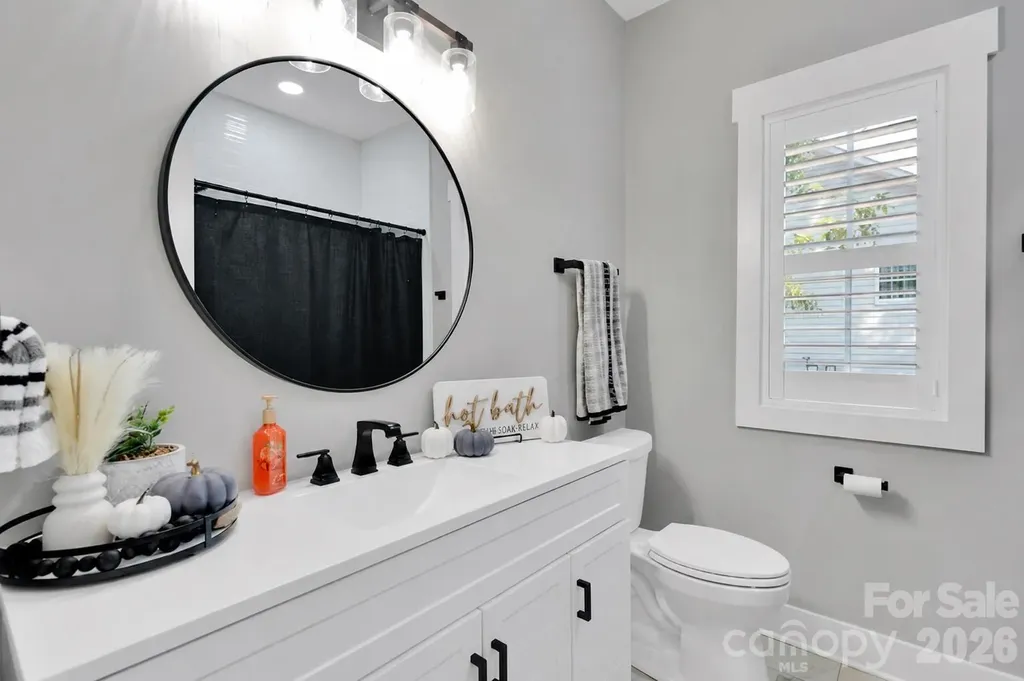 2754 Emperor Street Claremont NC 28610