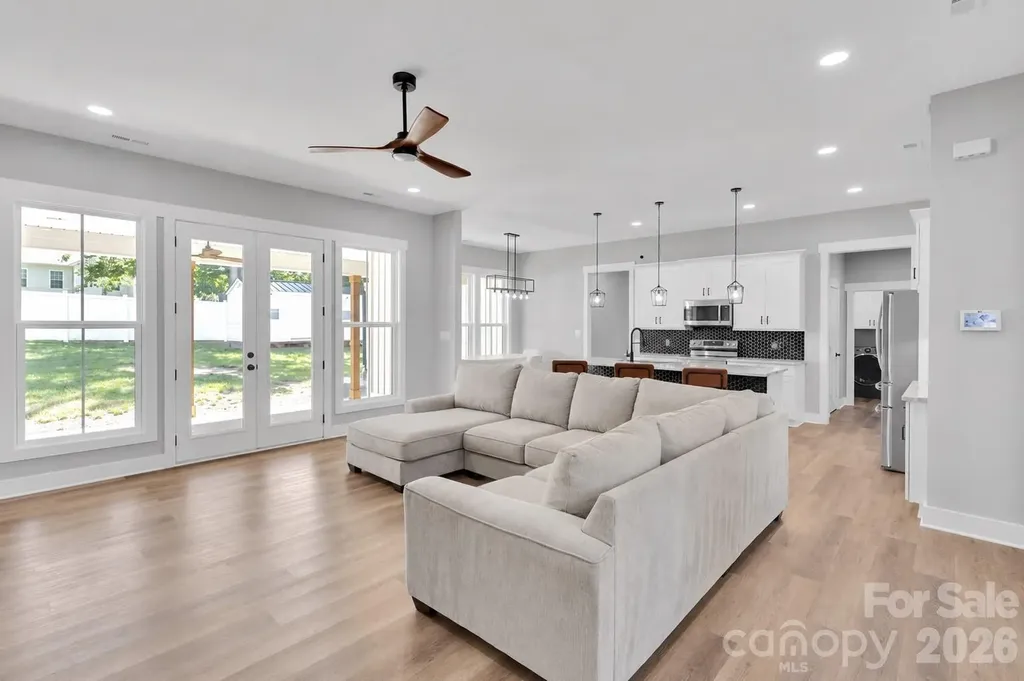 2754 Emperor Street Claremont NC 28610
