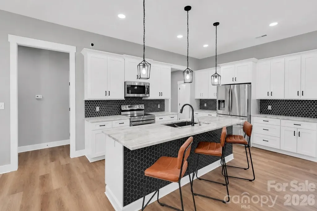 2754 Emperor Street Claremont NC 28610