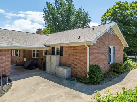 271 Mccall Drive Forest City NC 28043