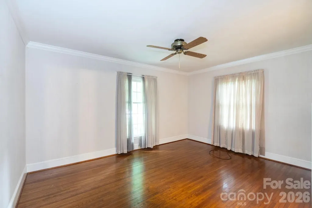 5511 Robinhood Road Charlotte NC 28211