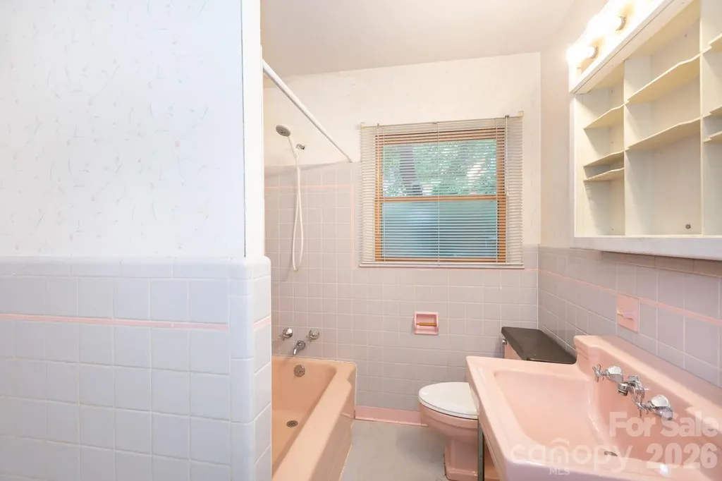 5511 Robinhood Road Charlotte NC 28211