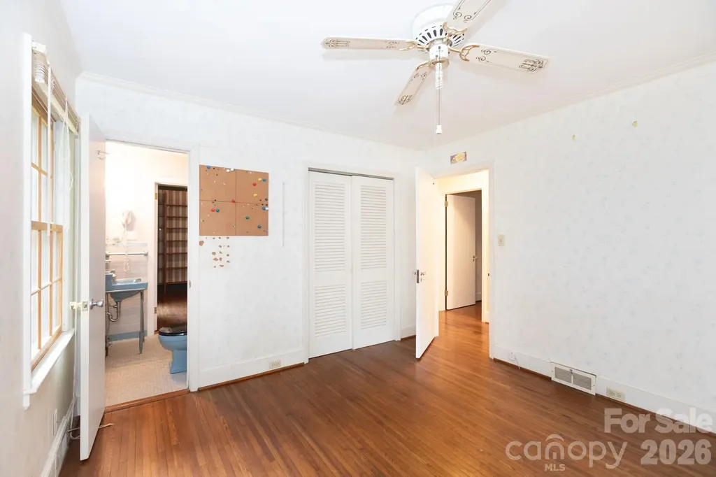 5511 Robinhood Road Charlotte NC 28211