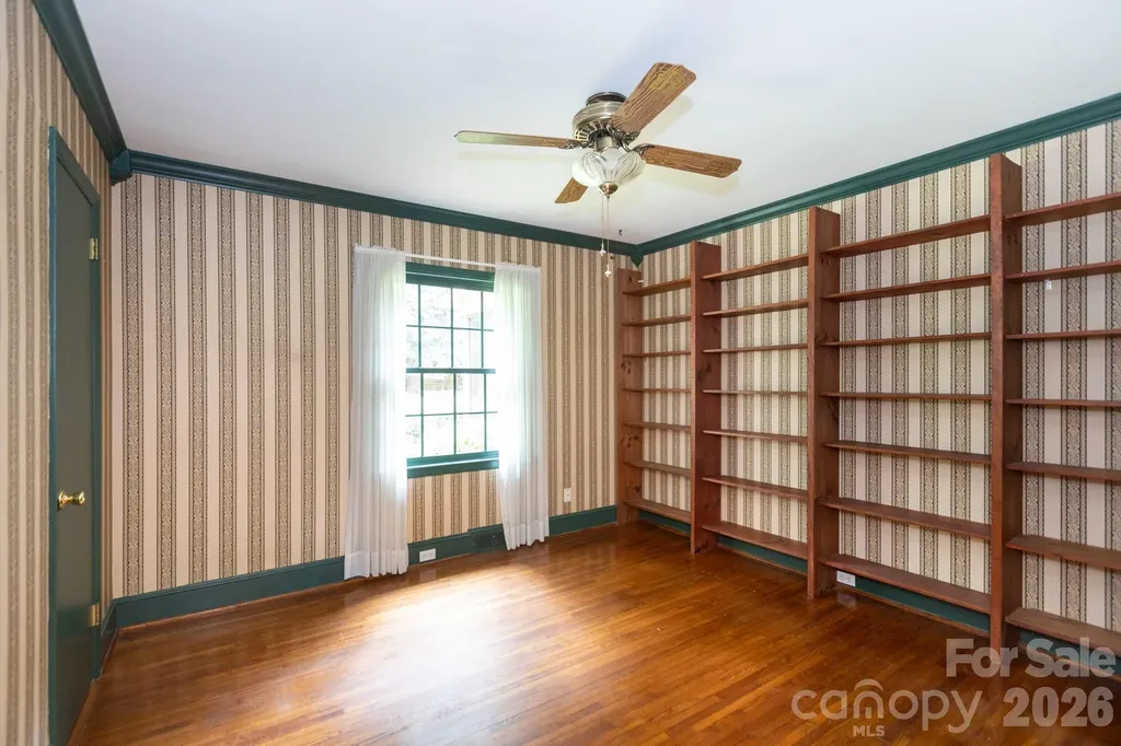 5511 Robinhood Road Charlotte NC 28211