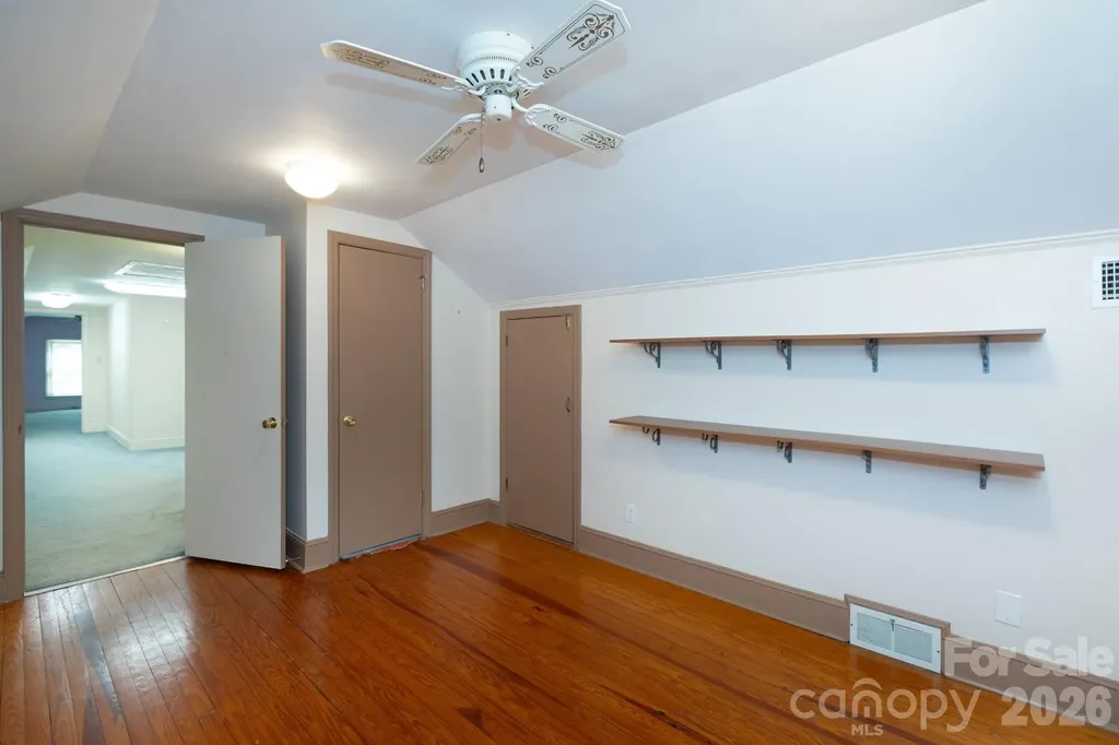 5511 Robinhood Road Charlotte NC 28211