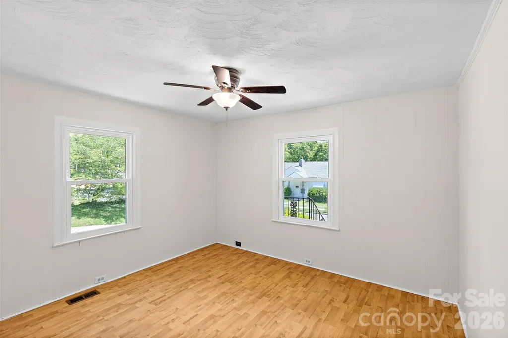 803 N Weldon Street Gastonia NC 28052