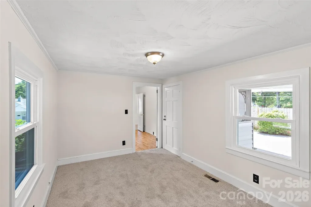 803 N Weldon Street Gastonia NC 28052