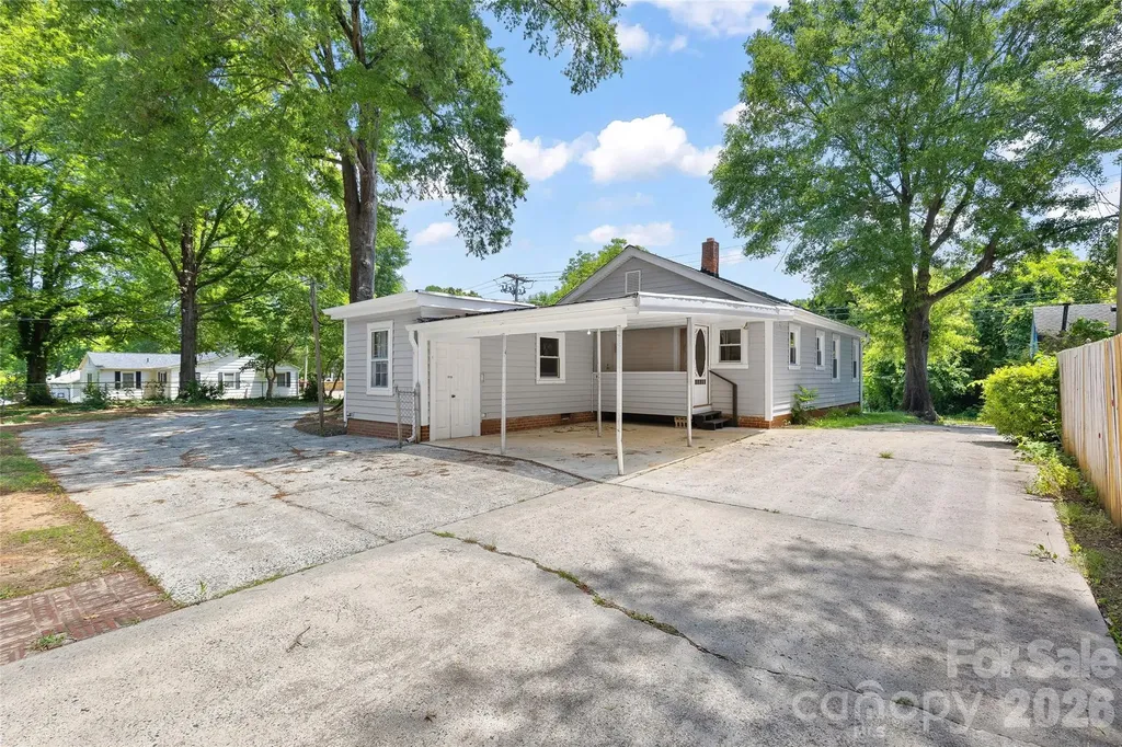 803 N Weldon Street Gastonia NC 28052