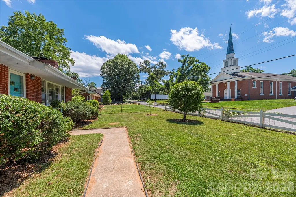 16 Oteen Church Road Asheville NC 28805