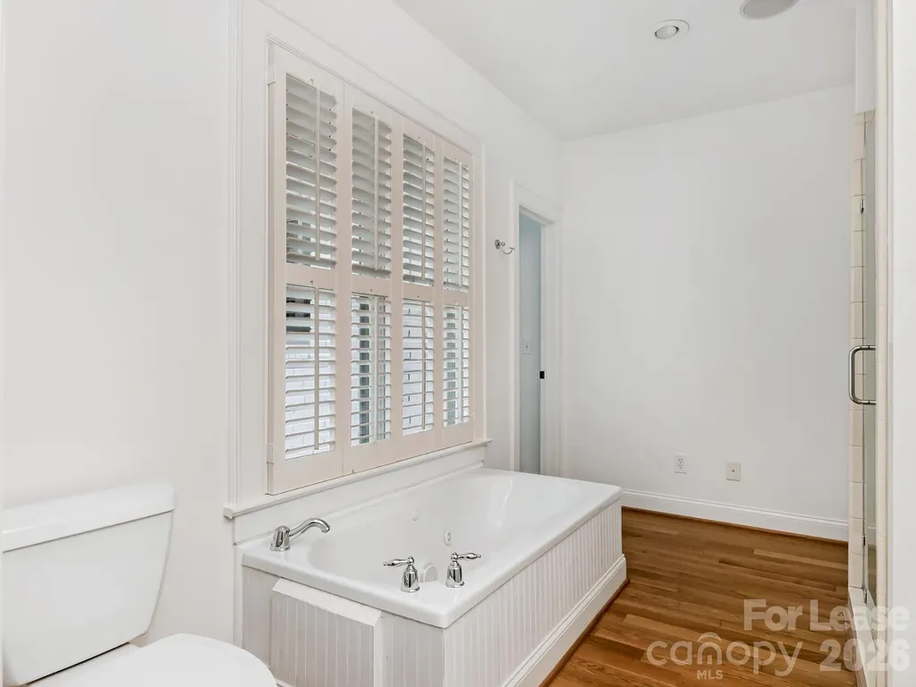 2243 Selwyn Avenue Charlotte NC 28207