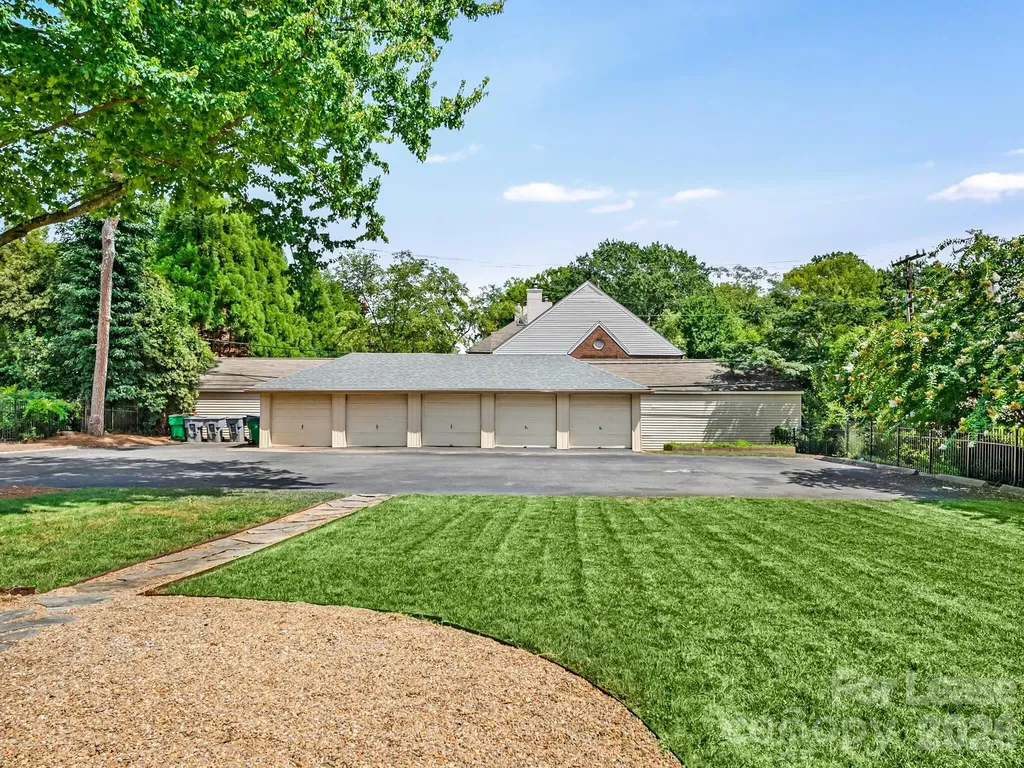 2243 Selwyn Avenue Charlotte NC 28207