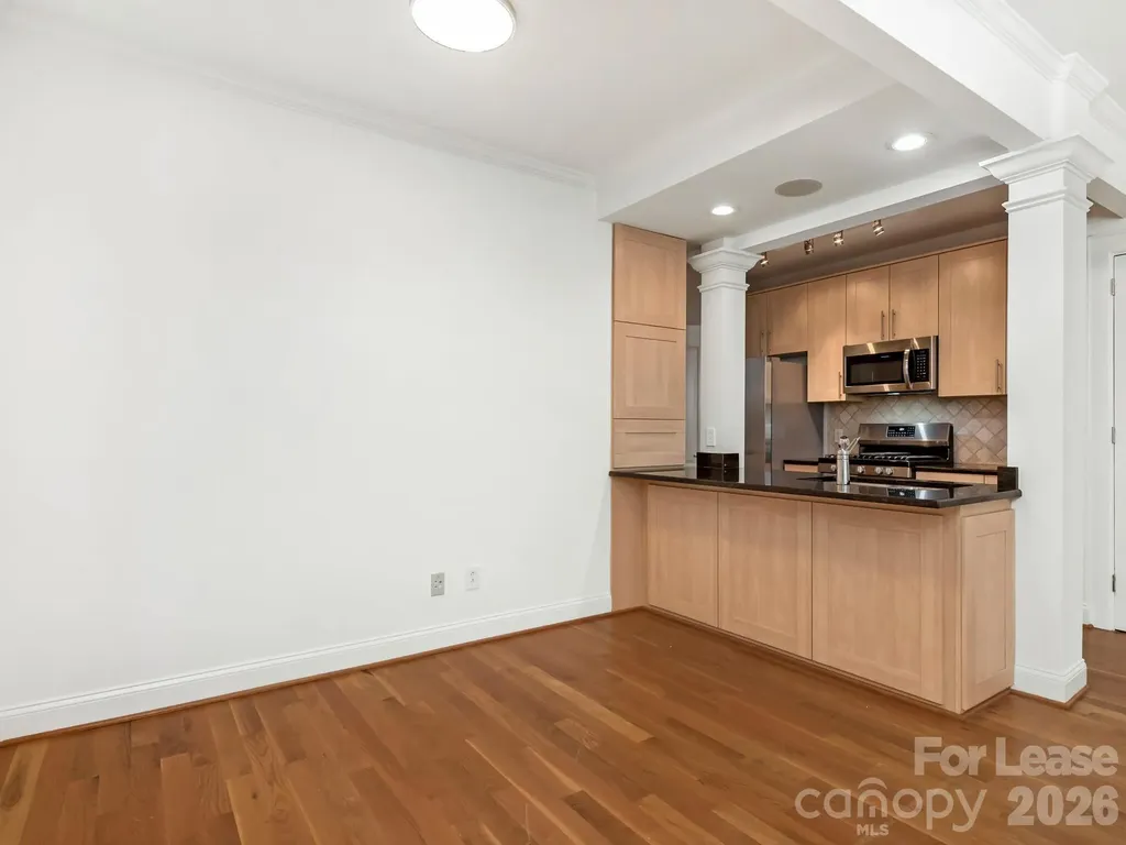 2243 Selwyn Avenue Charlotte NC 28207
