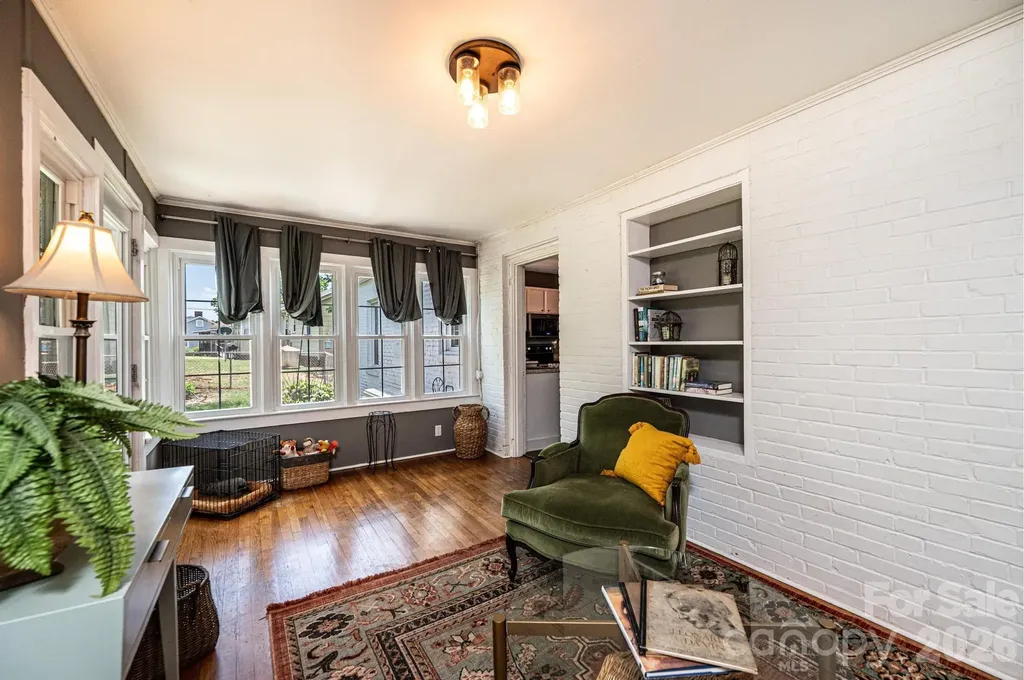 1240 12th Street Place NW Hickory NC 28601