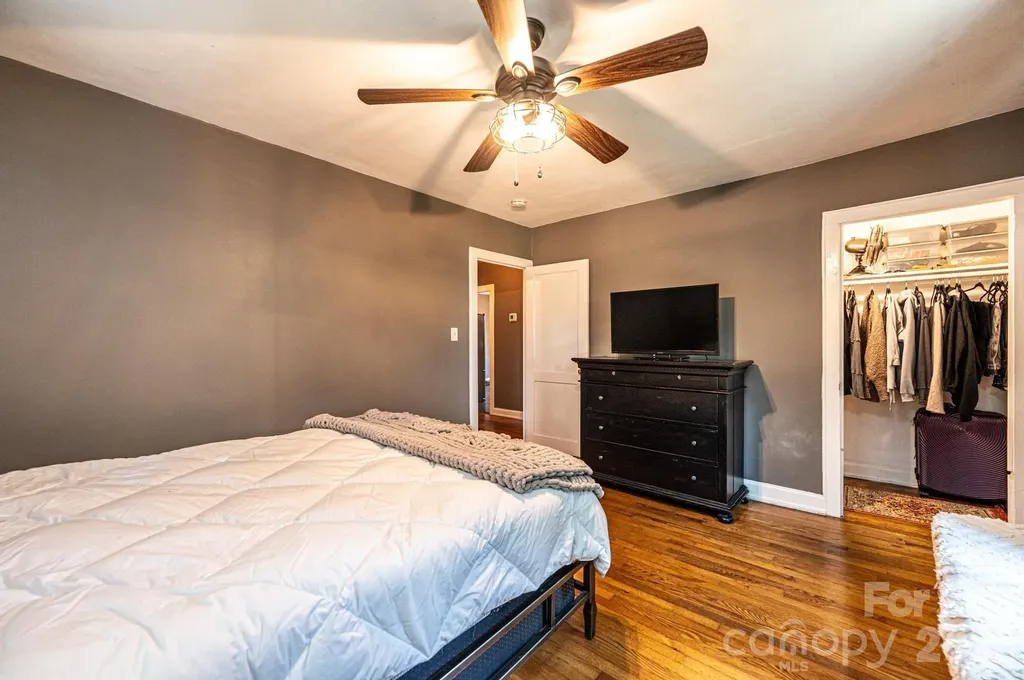 1240 12th Street Place NW Hickory NC 28601