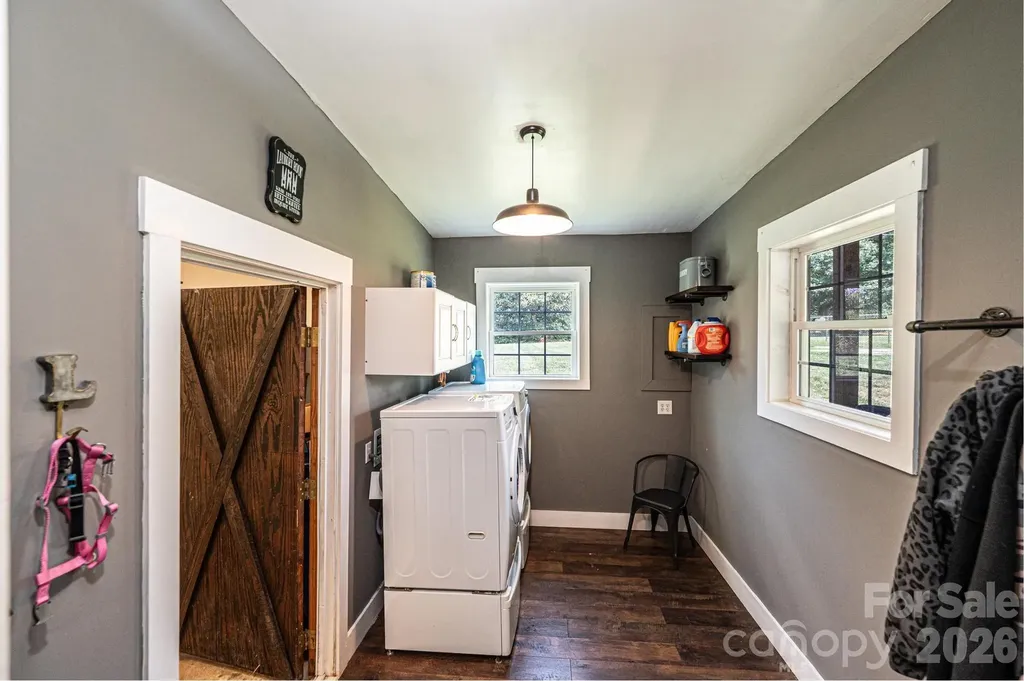 1240 12th Street Place NW Hickory NC 28601