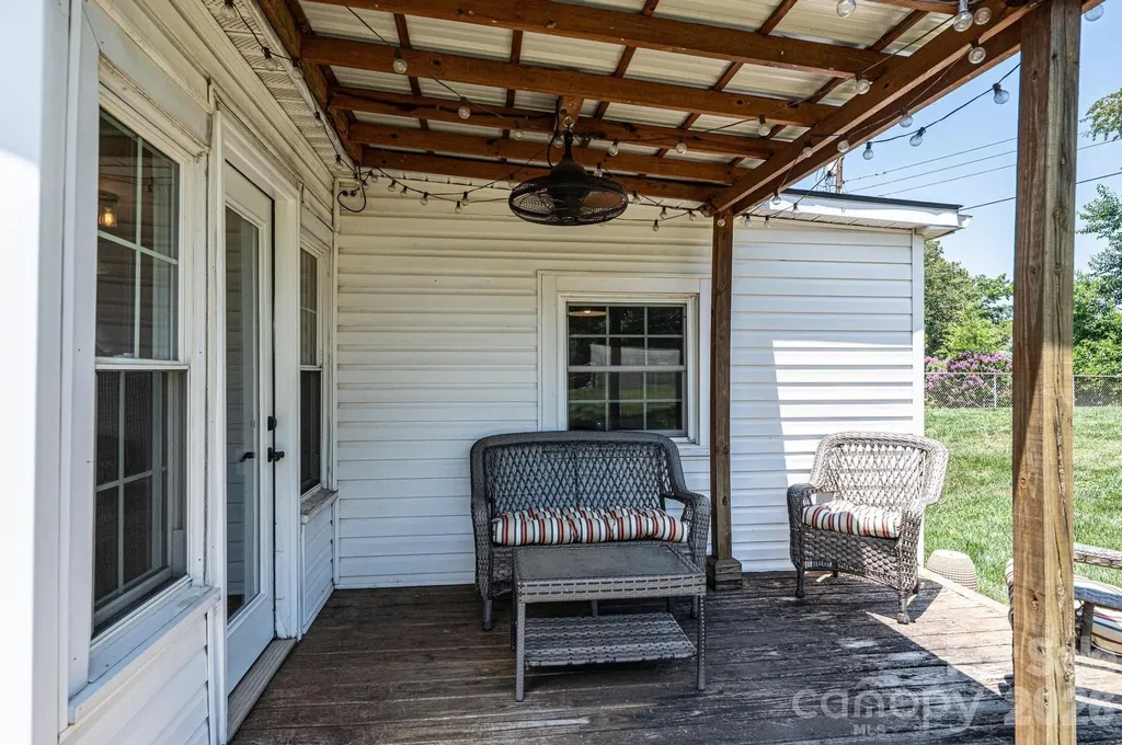 1240 12th Street Place NW Hickory NC 28601