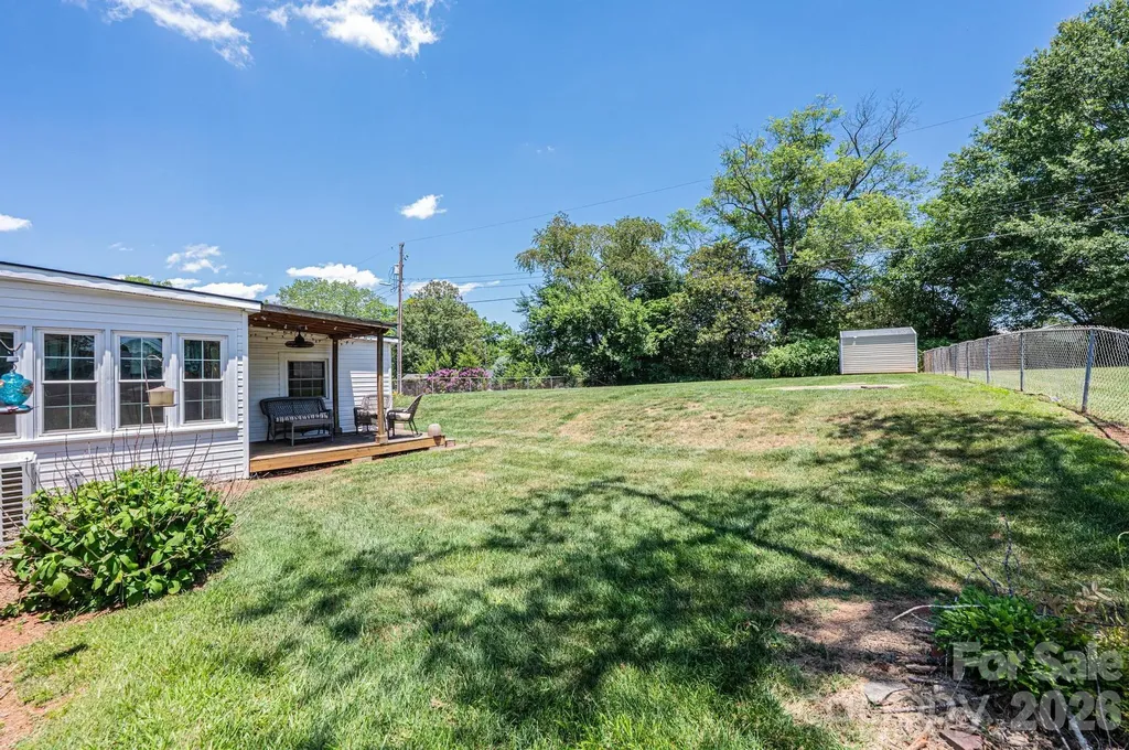 1240 12th Street Place NW Hickory NC 28601