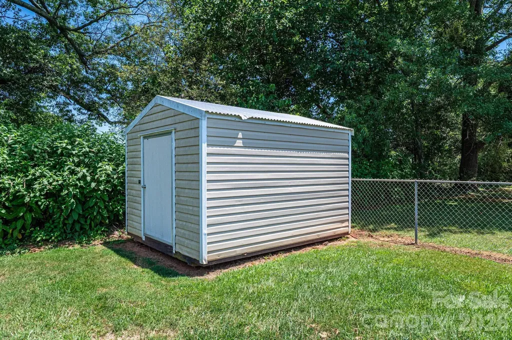 1240 12th Street Place NW Hickory NC 28601