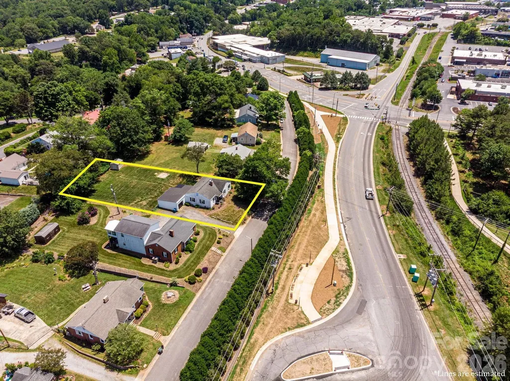1240 12th Street Place NW Hickory NC 28601
