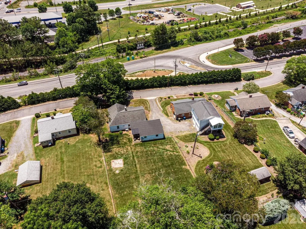 1240 12th Street Place NW Hickory NC 28601