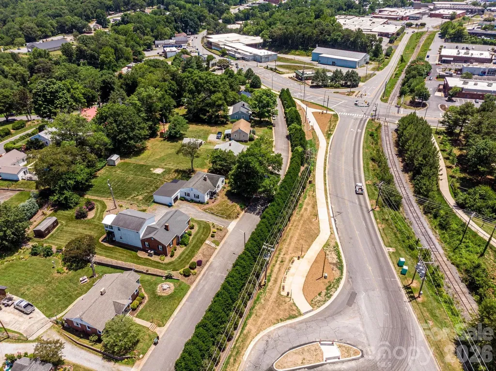 1240 12th Street Place NW Hickory NC 28601