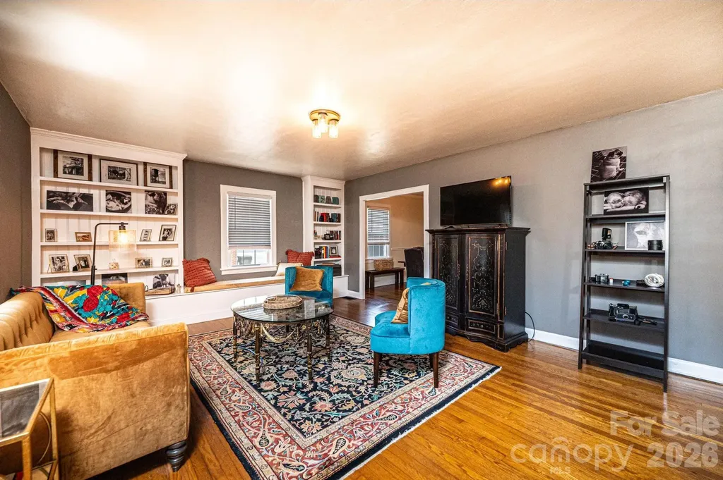 1240 12th Street Place NW Hickory NC 28601