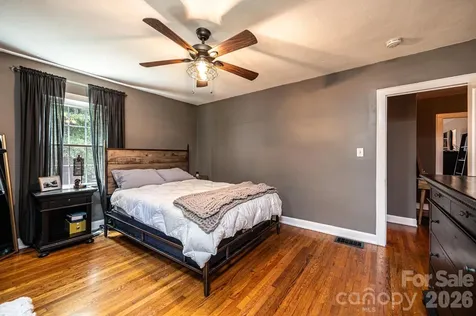 1240 12th Street Place NW Hickory NC 28601