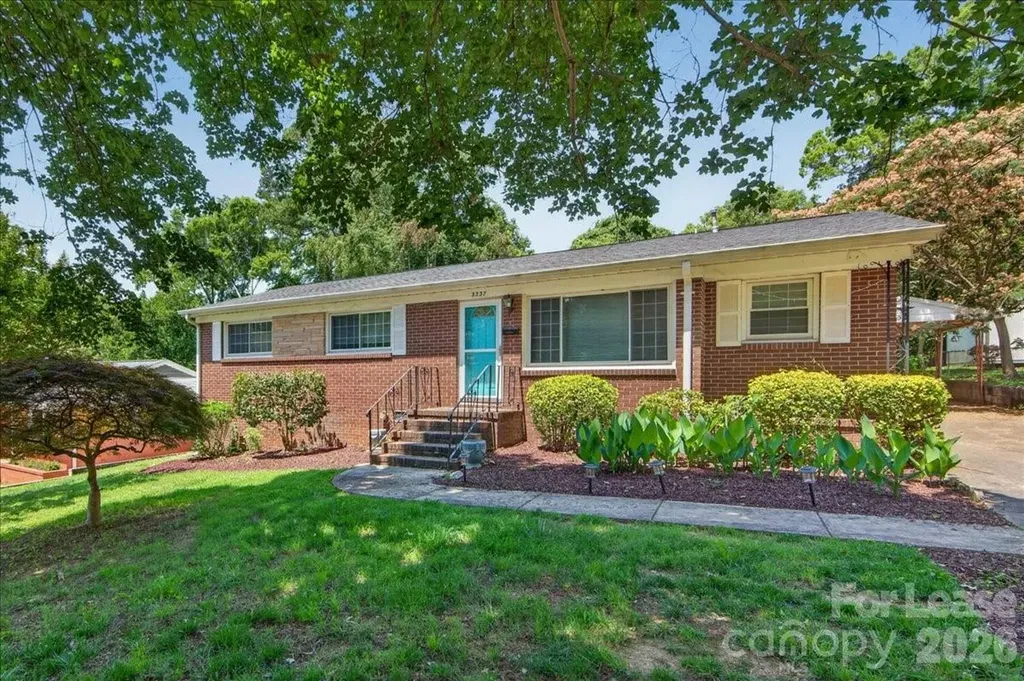 3237 Harrow Place Charlotte NC 28205