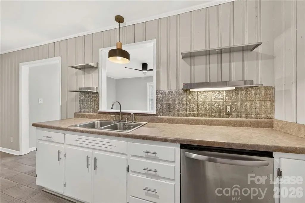 3237 Harrow Place Charlotte NC 28205