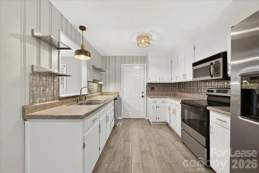 3237 Harrow Place Charlotte NC 28205